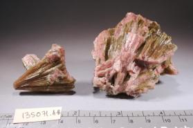 Clinozoisite