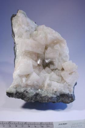 Apophyllite-(KOH)