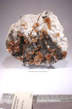 GROSSULAR