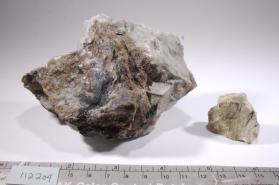 Rosenbuschite