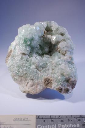 Apophyllite-(KF)