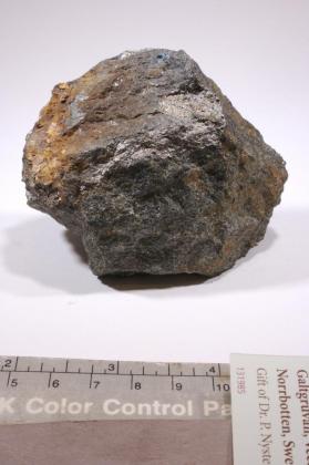 Izoklakeite