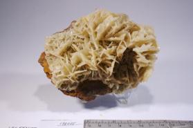 Wulfenite with Quartz