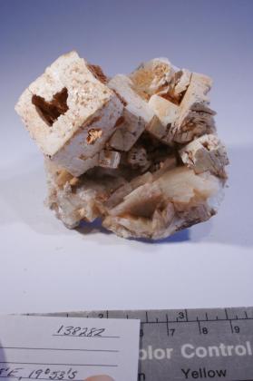 Apophyllite with Heulandite