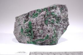 Shuiskite with Uvarovite