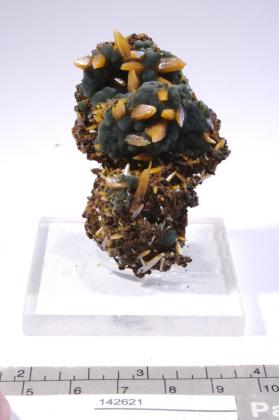 Wulfenite