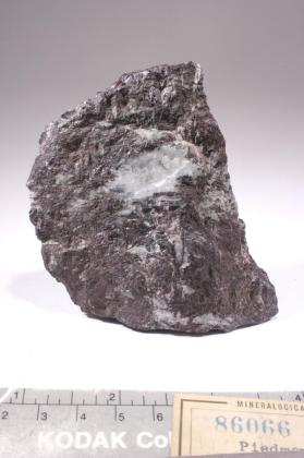 Piemontite