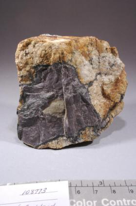 Britholite-(Ce)