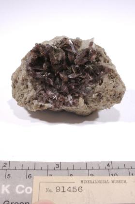 Axinite-(Fe)