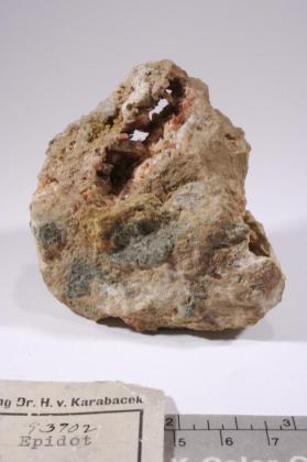 Clinozoisite