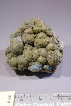 Plumbogummite