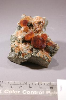 GROSSULAR