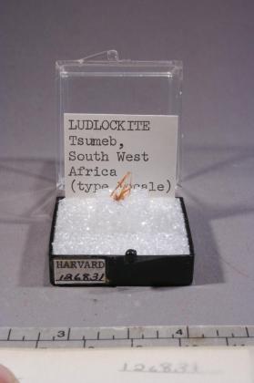 Ludlockite