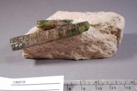 FLUORAPATITE