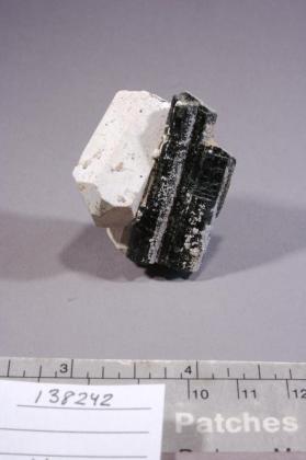 Hydroxylapatite with Hornblende