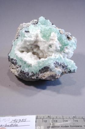 Skorpionite with Tarbuttite