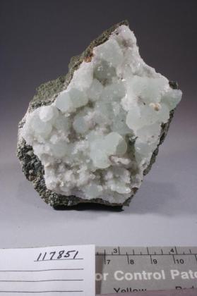 PREHNITE