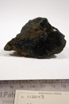 Melanovanadite