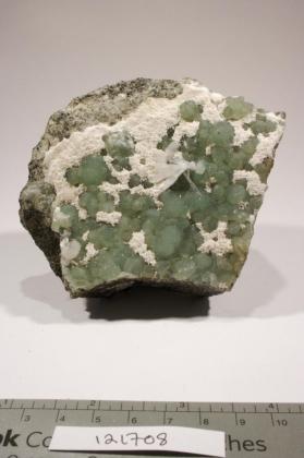 PREHNITE