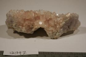 Apophyllite-(KOH) with amethyst