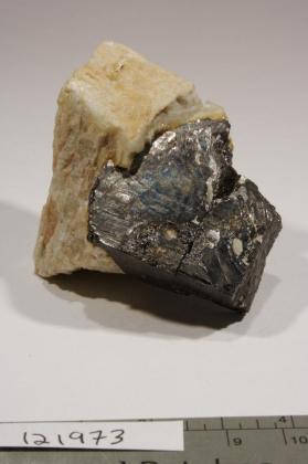 Fergusonite-(Y)