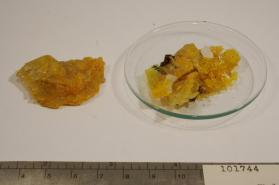 Wulfenite