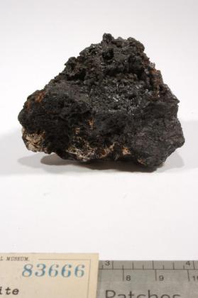 Hausmannite with BARITE