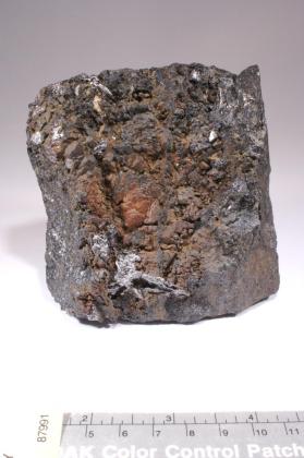 hortonolite with Graphite