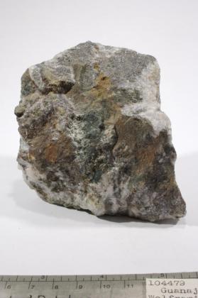 Guanajuatite with Bismuth and SCHEELITE and SPHALERITE and Wolframite