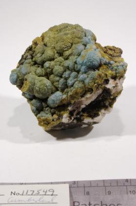 Plumbogummite