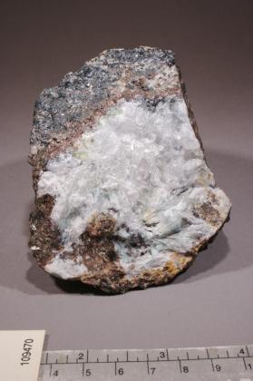 Johannsenite