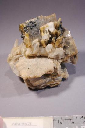 BARITE with Quartz