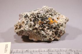Fornacite with Wulfenite