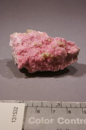 Axinite-(Mn)