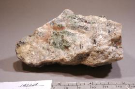 Dickinsonite-(KMnNa)