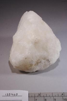 Cryolithionite