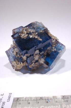 FLUORITE with CALCITE and Strontianite