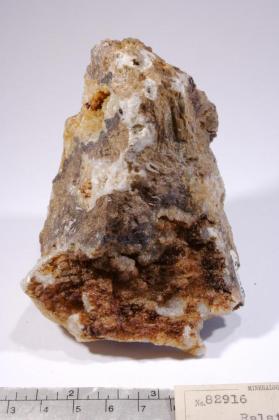 Ralstonite with Thomsenolite