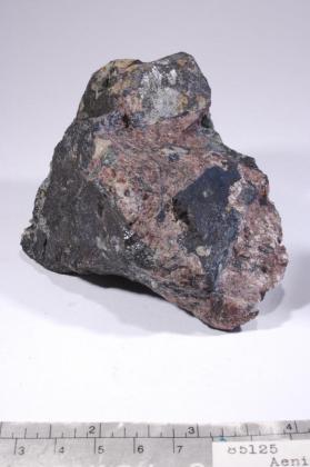 Aenigmatite