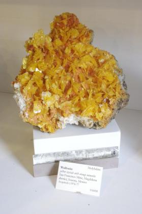 Wulfenite with Mimetite