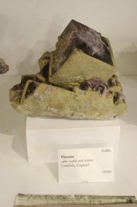 FLUORITE with Siderite