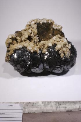 marmatite with CALCITE and Pyrrhotite