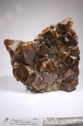 GROSSULAR