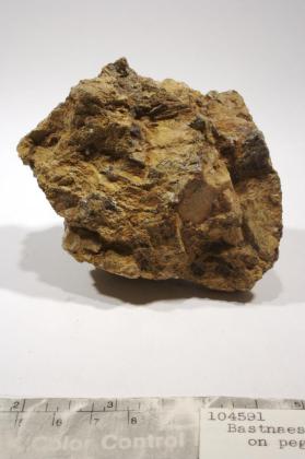 Bastnäsite-(Ce) with Albite and MICROCLINE and Quartz