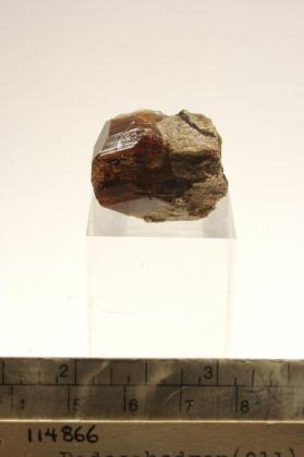 GROSSULAR