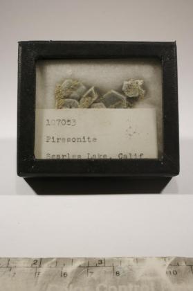 Pirssonite