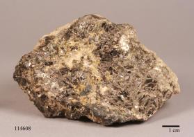 Axinite-(Mn)