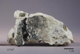 Babingtonite