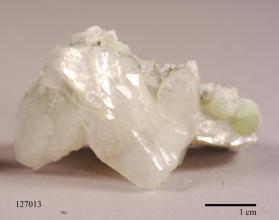 Heulandite with PREHNITE