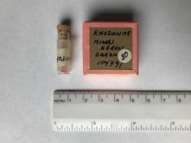 Rhodonite (pryoxeneoid group)